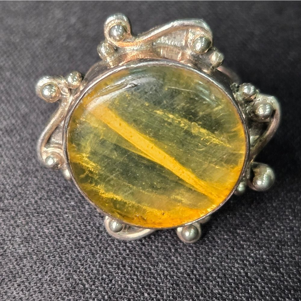 🐢 Vintage golden rutilated quartz ring set in sterling silver.  Vintage Chic!